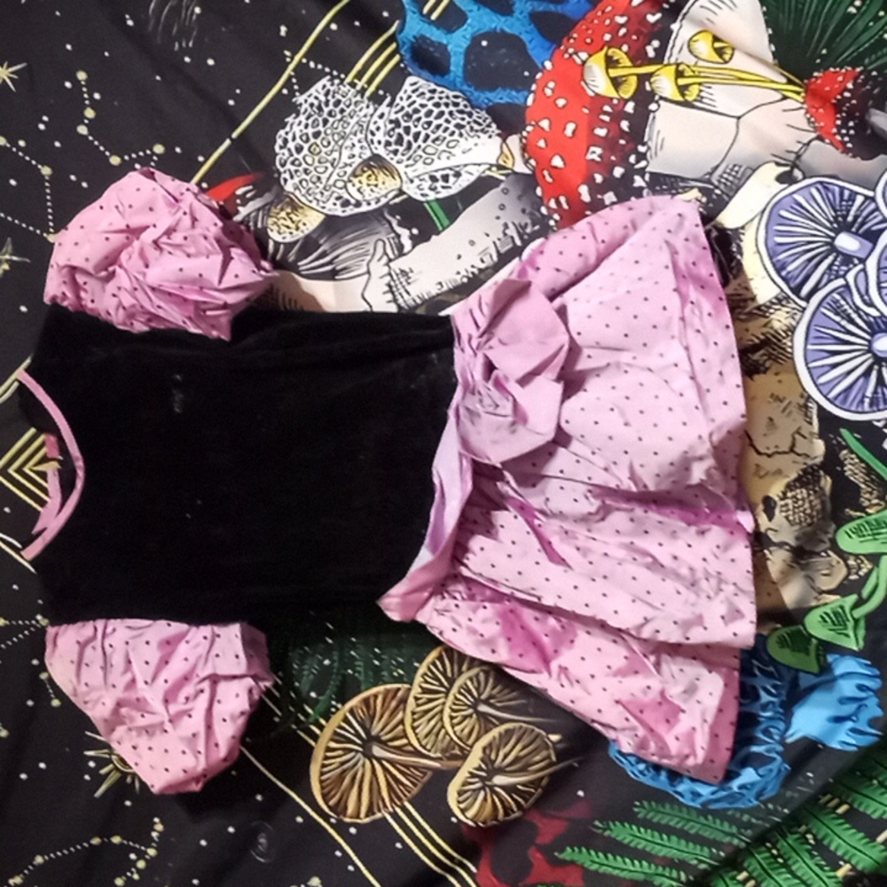 Vintage girls velvet dress